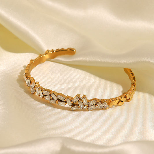 18K Gold Fashion Exquisitely Inlaid Zircon Open Versatile Hand Jewelry